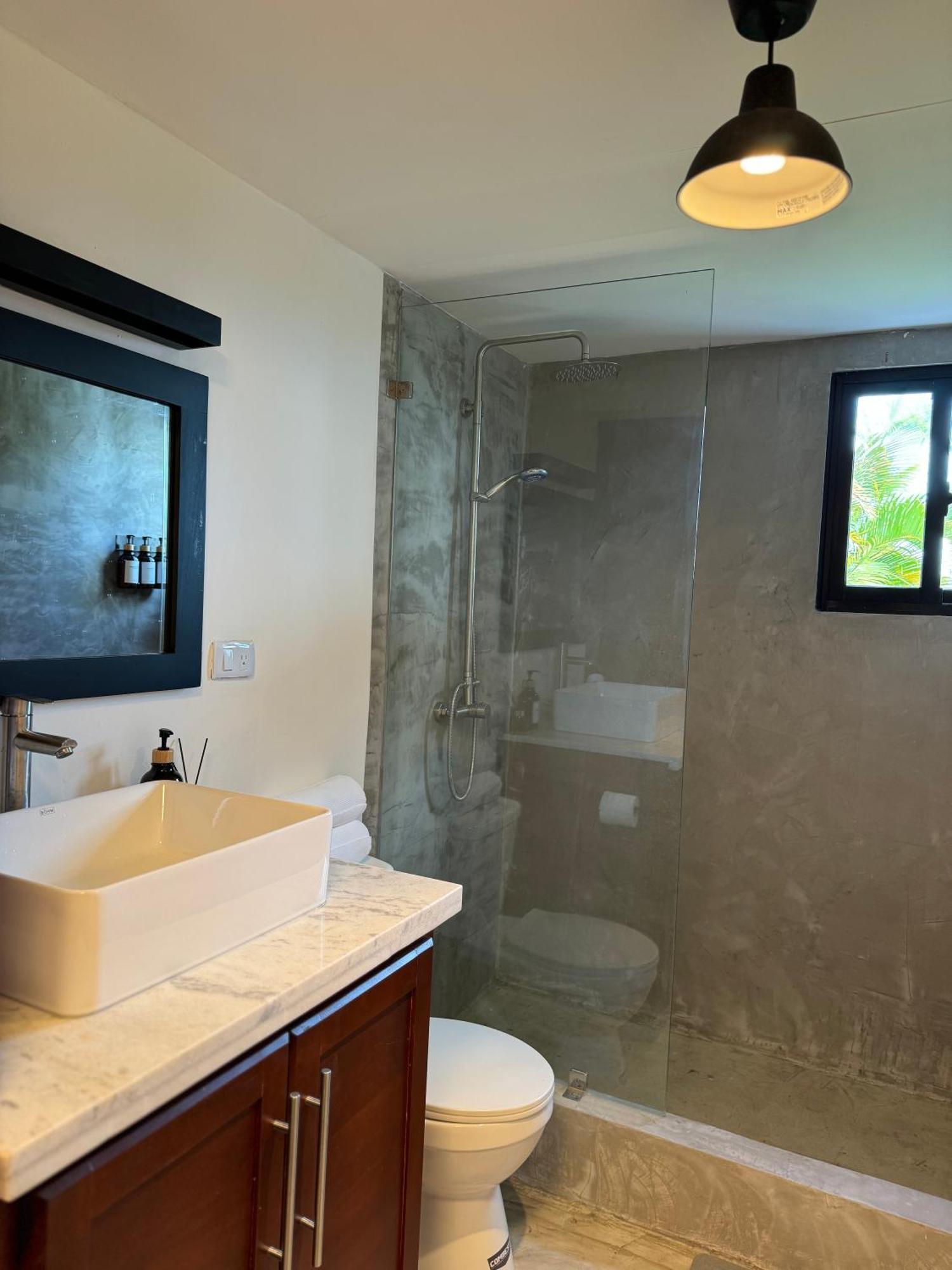 Catalina, Cabrera Oceanview Multi 2 Bd 2 Bath Condo Units With Balcony And Pool المظهر الخارجي الصورة