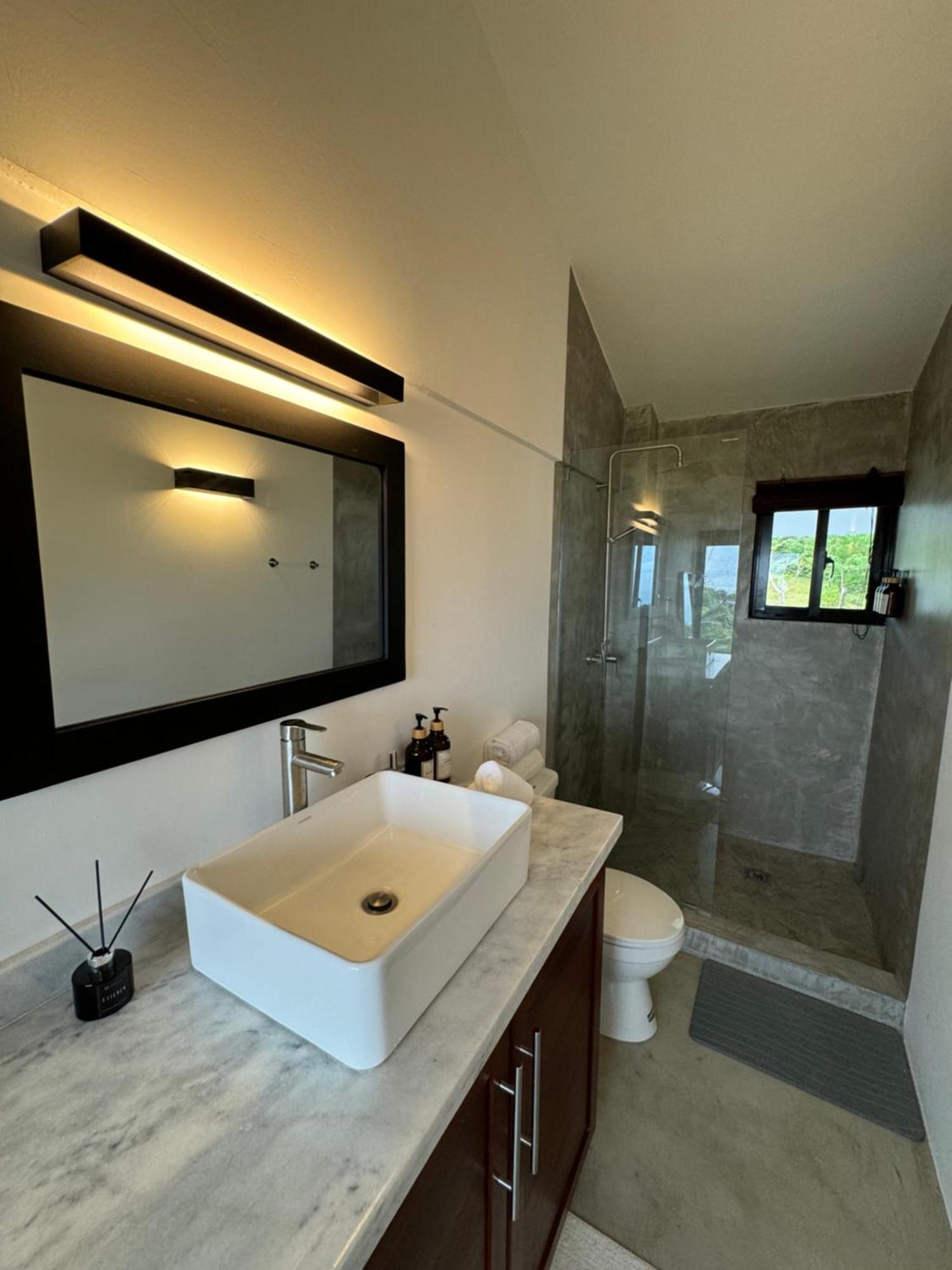Catalina, Cabrera Oceanview Multi 2 Bd 2 Bath Condo Units With Balcony And Pool المظهر الخارجي الصورة